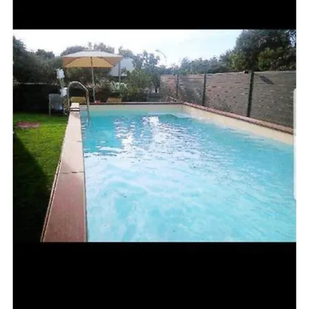 Апартаменты Climatisee De 2a 10 Personnes Piscine Privee 3km